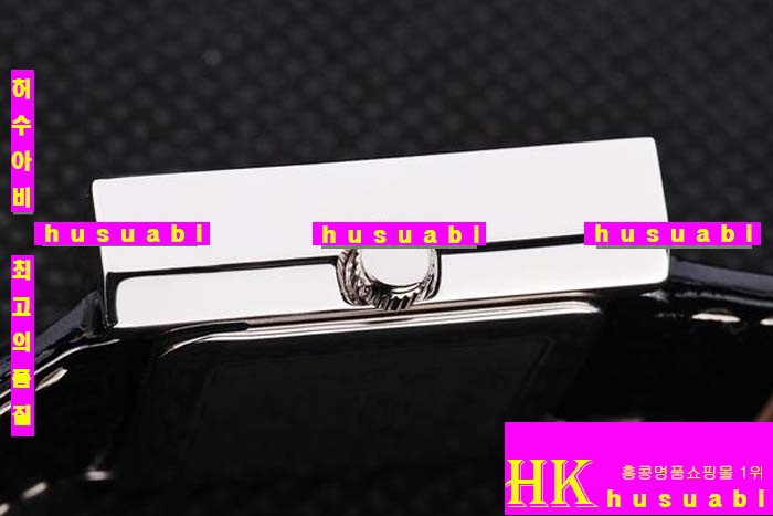 ĵ ڽð Replica Chopard Japanese Quartz MOVEMENT Stainless Case Diamond Bezel Black Bracelet Women. sa-30